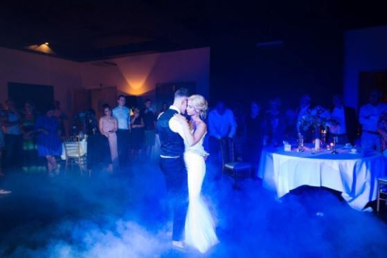 Laura Hilven and her husband Leandro Trossard took the dance floor at the sensational evening party.